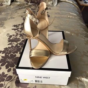 Nine West Mana Ankle strap heels ❤️